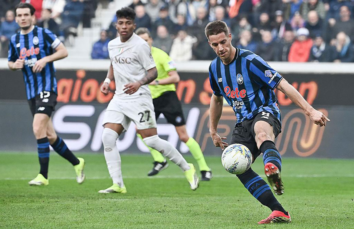 Atalanta Napoli 2-1 al Gewiss Stadium il 22 febbraio 2026, esultanza nerazzurra dopo il gol decisivo contro gli azzurri