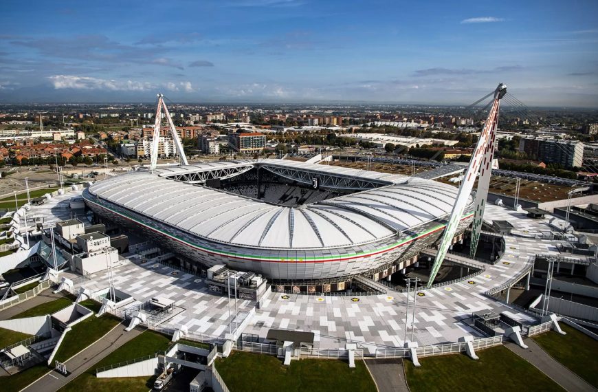 Juventus e Lazio in campo all’Allianz Stadium nella sfida di Serie A