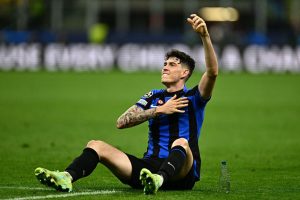 Alessandro Bastoni in azione durante Inter-Juve 3-2 di Serie A