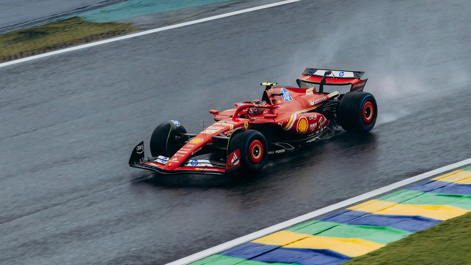 Ferrari in azione nei test prima della partenza della Formula 1 2026
