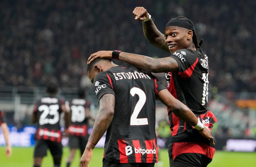 Pervis Estupiñán esulta dopo il gol decisivo nel derby Milan Inter di Serie A 2026