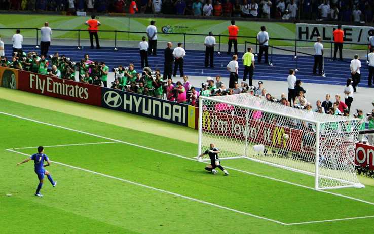 Rigore decisivo di Fabio Grosso nella finale Italia Francia Mondiali 2006