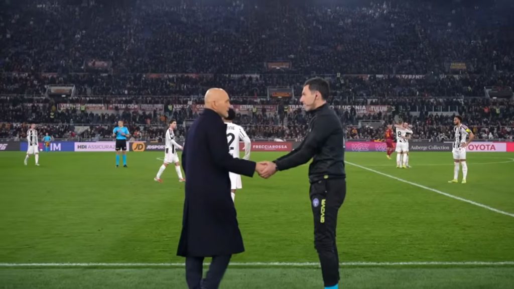 Spalletti stringe la mano al tecnico della Roma dopo il 3-3 dell’Olimpico